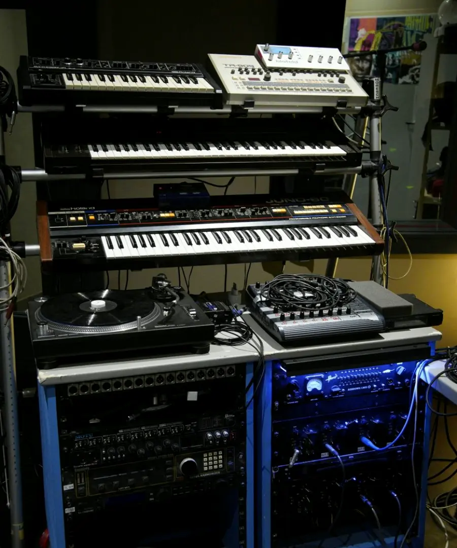Tell us about your studio or event and we will suggest a plan